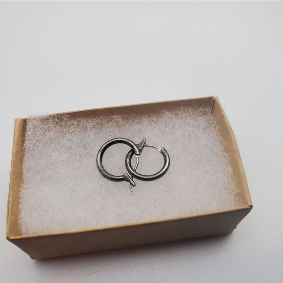 C hoop earrings‎ grunge dark academia - Picture 2 of 2
